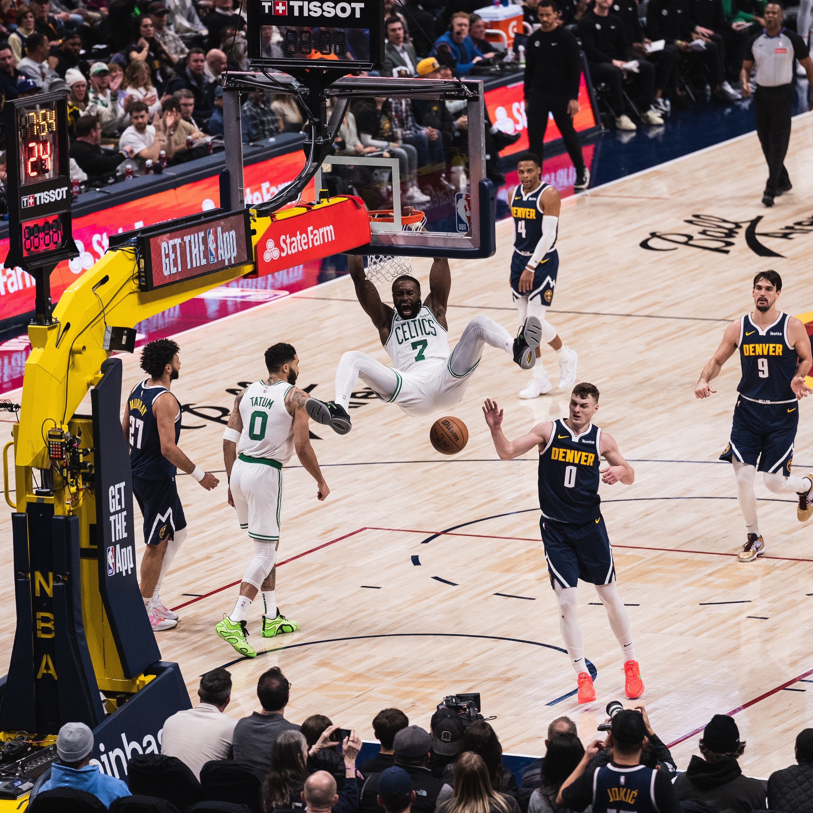 波尔津吉斯，西蒙斯，掘金！